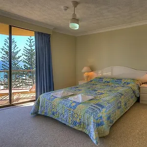 Columbia On Rainbow Bay Hotel